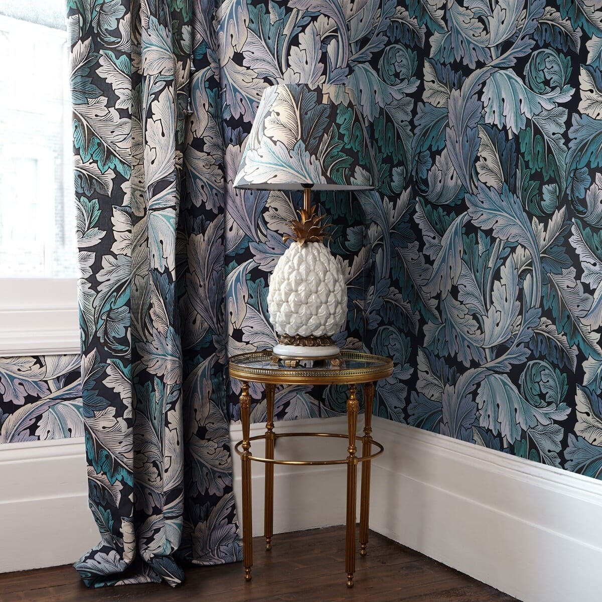 ACANTHUS Wallpaper - Blue & Midnight - Image 3