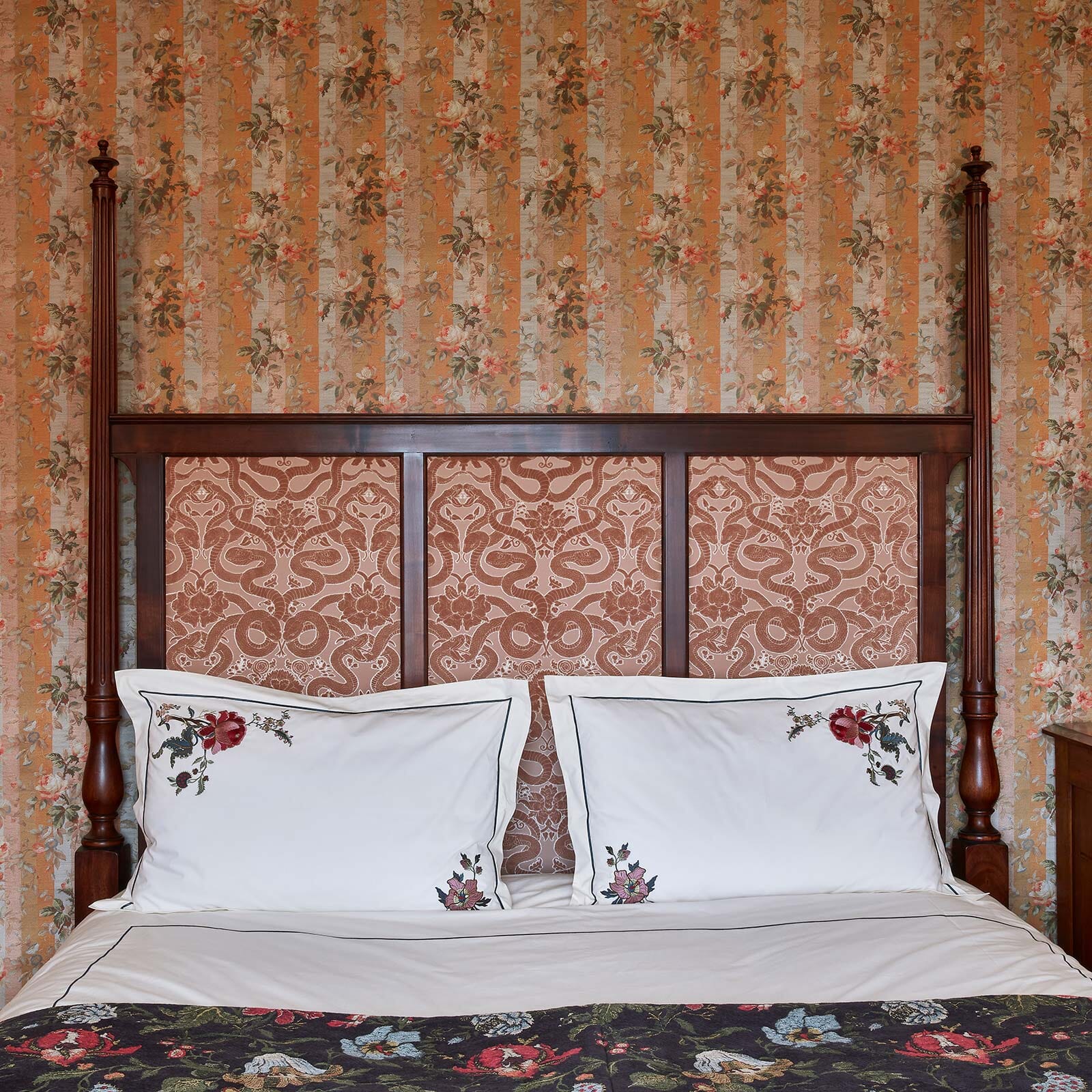 ARTEMIS Bedding Set - Image 3