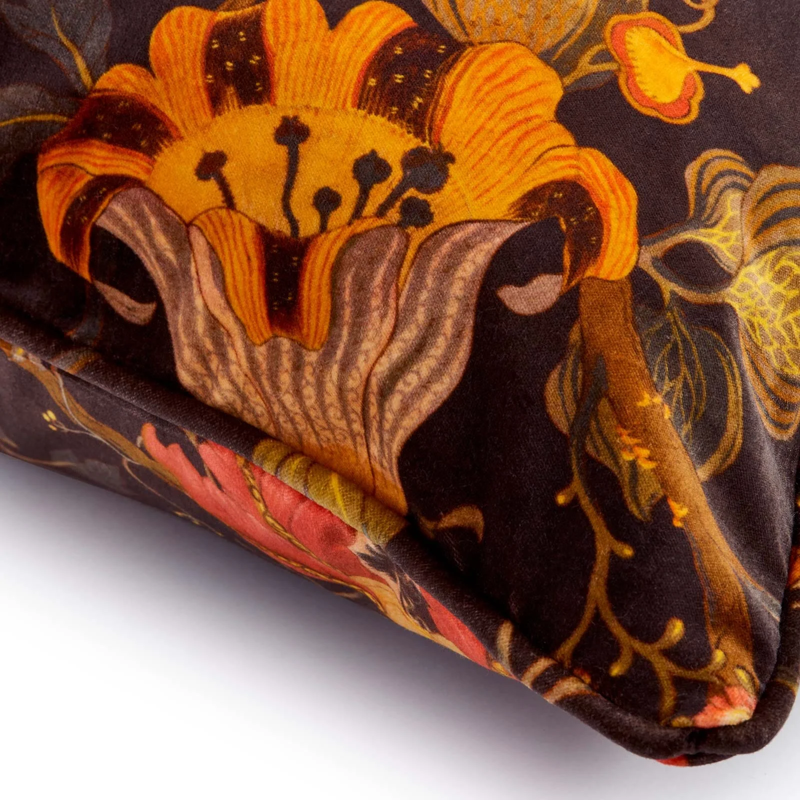 ARTEMIS Large Velvet Cushion - Black - Image 3