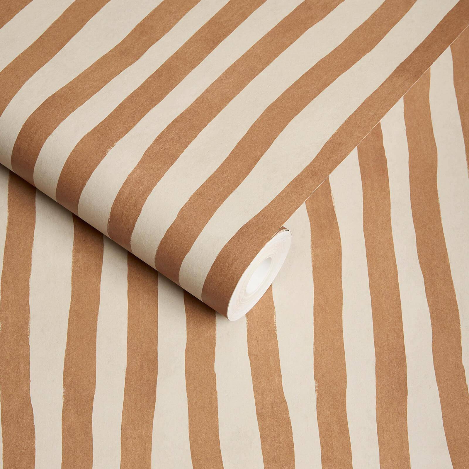 ARTIST'S STRIPE Wallpaper - Amber - Image 4