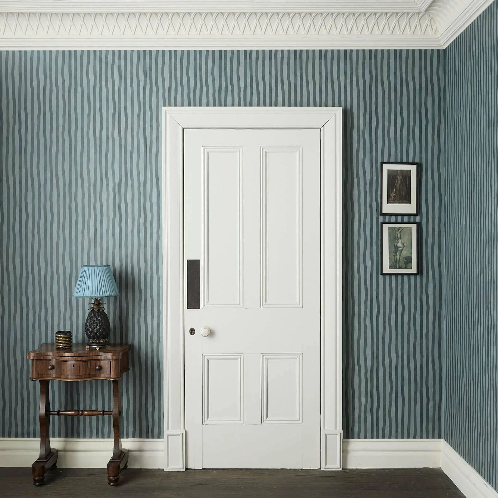 ARTIST'S STRIPE Wallpaper - Apatite - Image 2