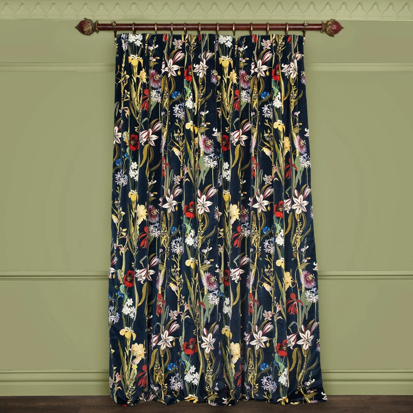 FLORA DELANICA Velvet Curtain - Midnight - Image 3