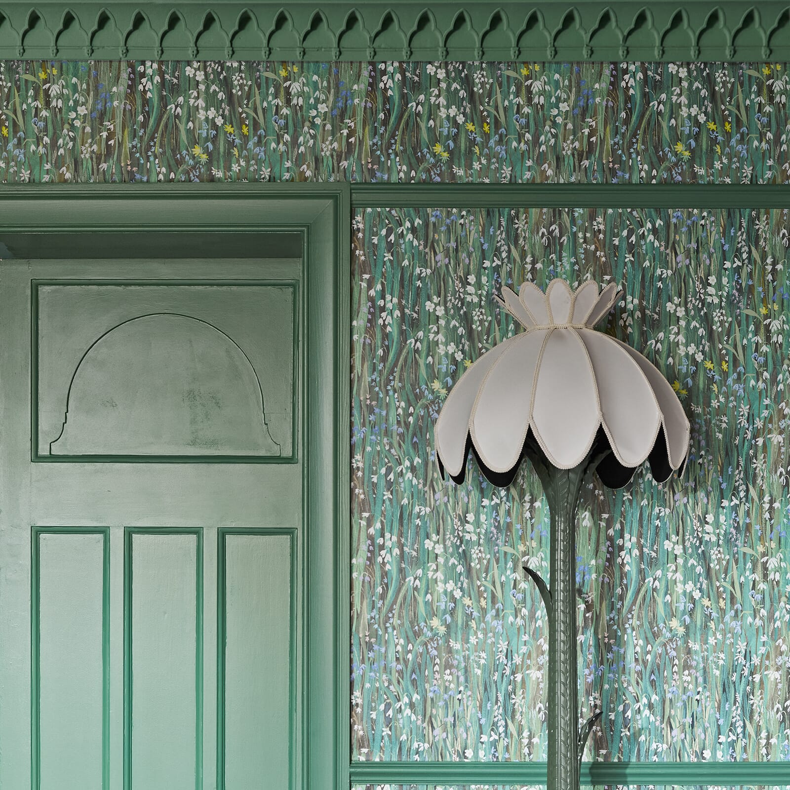 GALANTHUS Silk Standard Lampshade - Ecru - Image 3