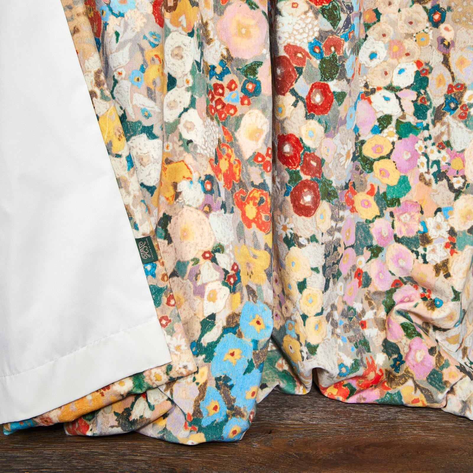HOLLYHOCKS Velvet Curtain - Autumn - Image 2