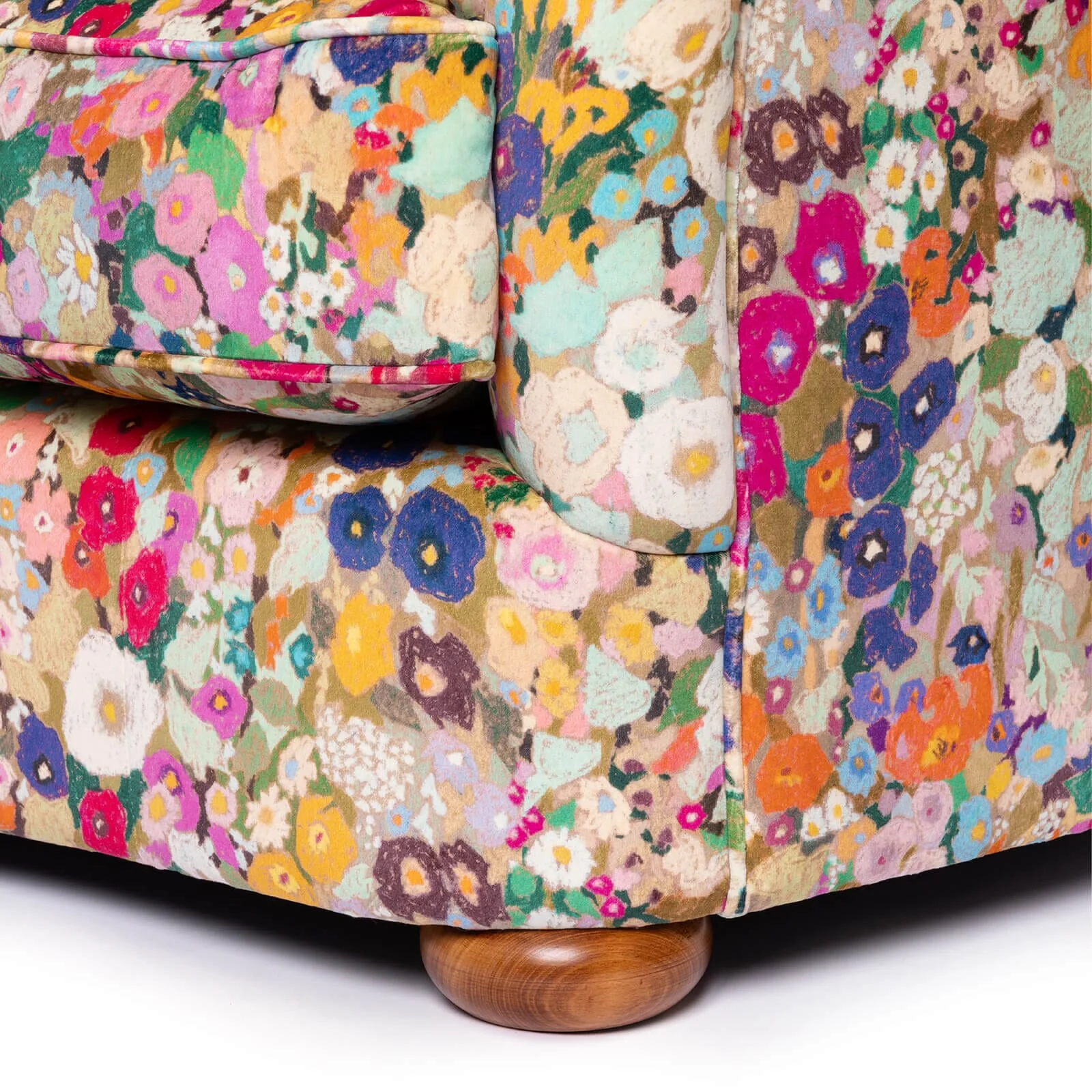 HOLLYHOCKS Velvet Vesper 3-Seater Sofa - Spring - Image 4
