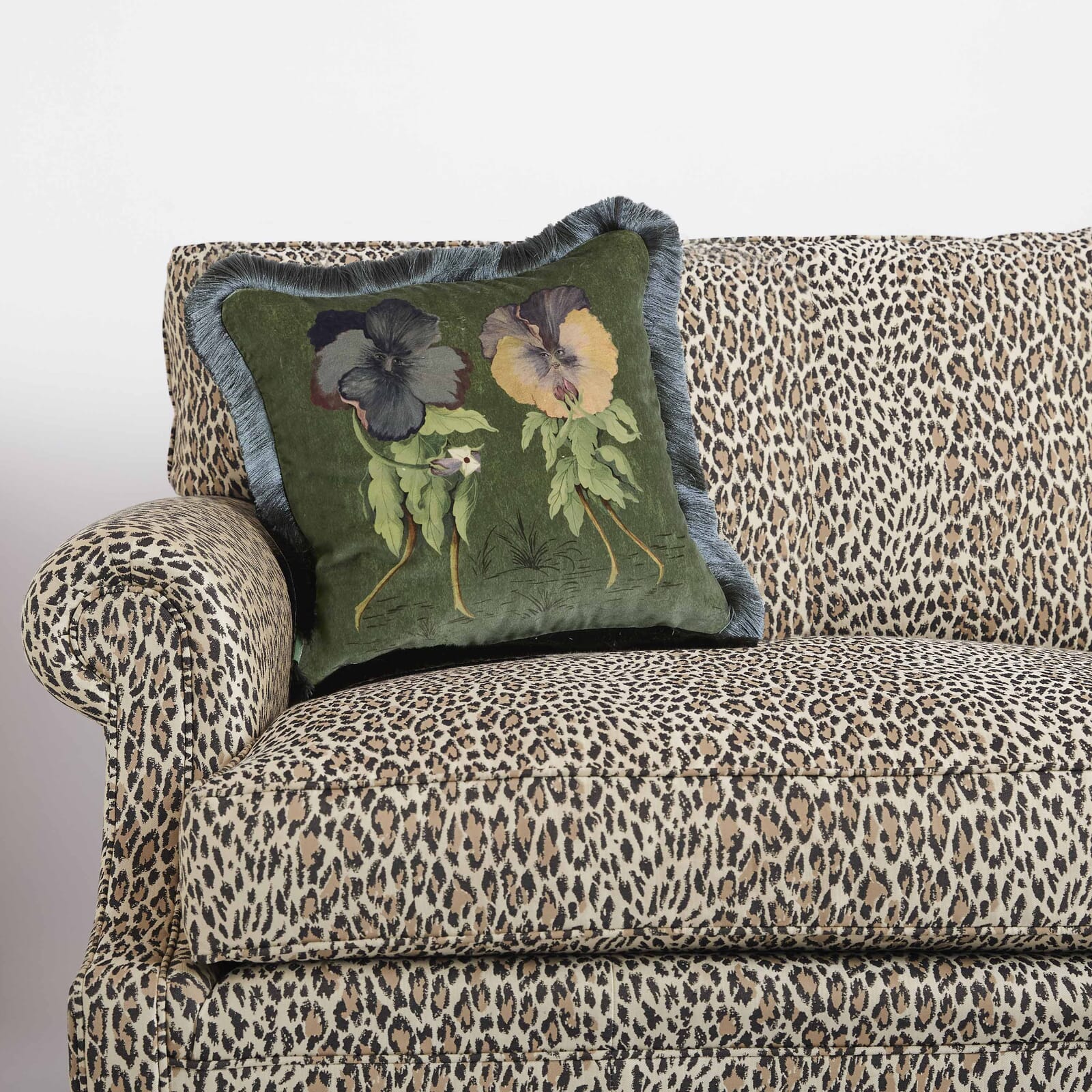 LOVE LETTER Medium Fringe Cushion - Verde - Image 2
